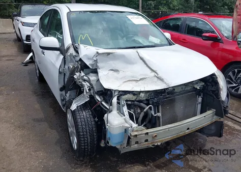 2013 Nissan Versa 1.6 Sv z USA, uszkodzony, nr VIN 3N1CN7AP7DL874232